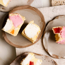 Load image into Gallery viewer, White Chocolate Rocky Road Bites - 1kg Bulk Box
